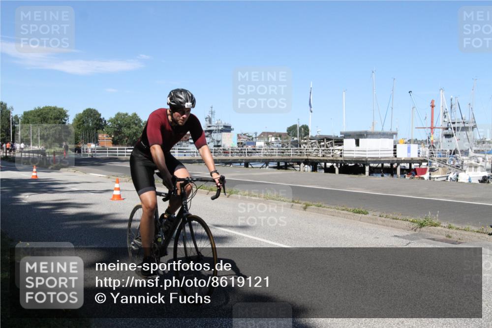 17.08.2025 - KN Förde Triathlon 2025 Yannick Fuchs http://msf.ph/oto/8619121 17.08.2025 13:15:34 Radfahren 422, 523 meine-sportfotos.de