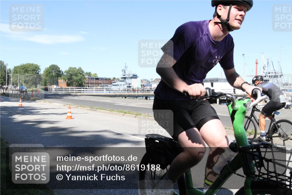 17.08.2025 - KN Förde Triathlon 2025 Yannick Fuchs http://msf.ph/oto/8619188 17.08.2025 13:16:42 Radfahren 407, 495, 505, 506, 515, 531 meine-sportfotos.de