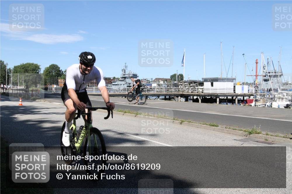17.08.2025 - KN Förde Triathlon 2025 Yannick Fuchs http://msf.ph/oto/8619209 17.08.2025 13:17:14 Radfahren 412, 419, 426, 431, 465, 483, 487, 544 meine-sportfotos.de