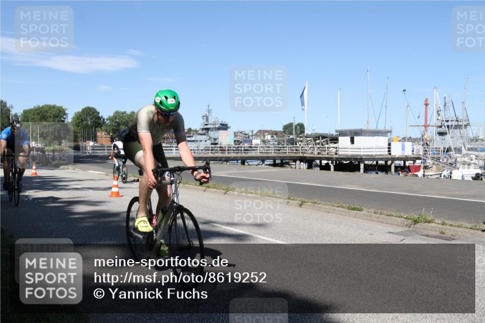 17.08.2025 - KN Förde Triathlon 2025 Yannick Fuchs http://msf.ph/oto/8619252 17.08.2025 13:17:54 Radfahren 357, 397, 421, 427, 433, 455, 462, 479, 532, 548 meine-sportfotos.de