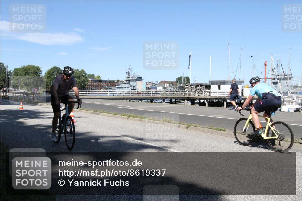 17.08.2025 - KN Förde Triathlon 2025 Yannick Fuchs http://msf.ph/oto/8619337 17.08.2025 13:19:56 Radfahren 424, 504, 519 meine-sportfotos.de