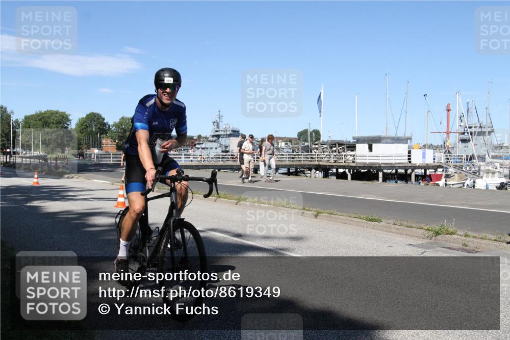 17.08.2025 - KN Förde Triathlon 2025 Yannick Fuchs http://msf.ph/oto/8619349 17.08.2025 13:20:15 Radfahren 440, 450, 472, 480 meine-sportfotos.de
