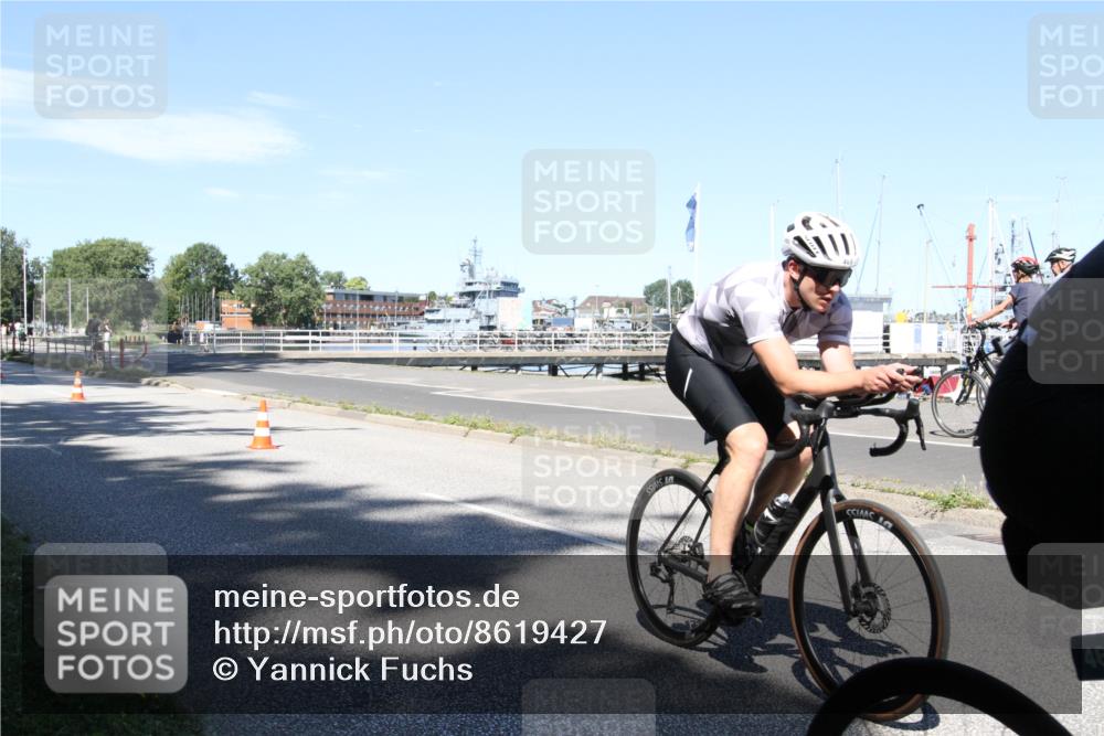 17.08.2025 - KN Förde Triathlon 2025 Yannick Fuchs http://msf.ph/oto/8619427 17.08.2025 13:22:00 Radfahren 411, 434, 437, 450, 460, 467 meine-sportfotos.de