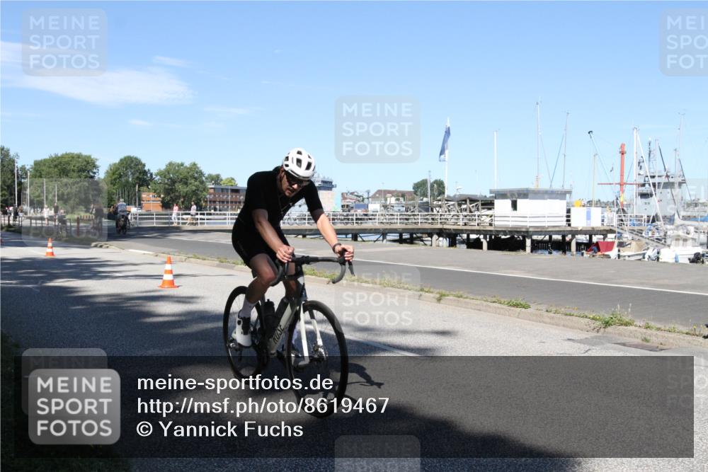 17.08.2025 - KN Förde Triathlon 2025 Yannick Fuchs http://msf.ph/oto/8619467 17.08.2025 13:22:49 Radfahren 410, 510, 517, 528 meine-sportfotos.de