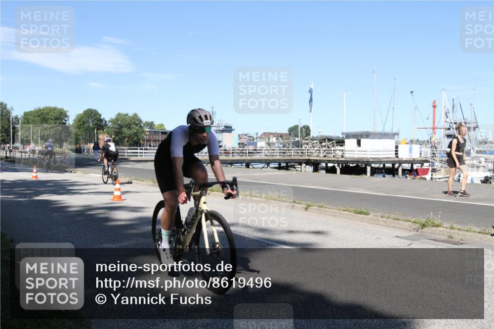 17.08.2025 - KN Förde Triathlon 2025 Yannick Fuchs http://msf.ph/oto/8619496 17.08.2025 13:23:45 Radfahren 395, 432, 475, 493, 535, 549 meine-sportfotos.de