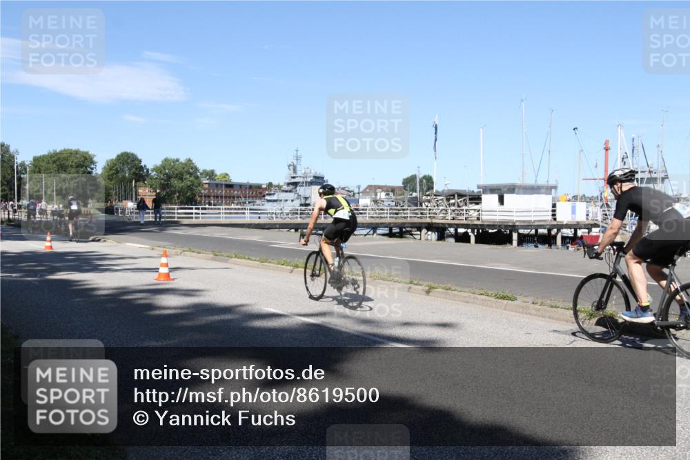 17.08.2025 - KN Förde Triathlon 2025 Yannick Fuchs http://msf.ph/oto/8619500 17.08.2025 13:23:46 Radfahren 395, 432, 475, 493, 535, 549 meine-sportfotos.de