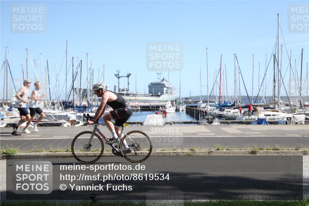 17.08.2025 - KN Förde Triathlon 2025 Yannick Fuchs http://msf.ph/oto/8619534 17.08.2025 11:16:09 Radfahren 285, 288, 306, 310, 344, 368, 389, 618, 626, 628, 630 meine-sportfotos.de