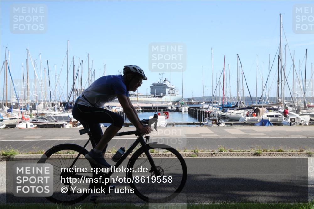 17.08.2025 - KN Förde Triathlon 2025 Yannick Fuchs http://msf.ph/oto/8619558 17.08.2025 11:16:33 Radfahren 297, 361, 642 meine-sportfotos.de