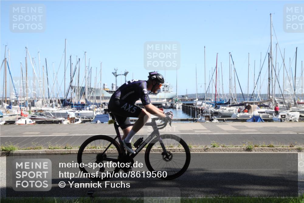 17.08.2025 - KN Förde Triathlon 2025 Yannick Fuchs http://msf.ph/oto/8619560 17.08.2025 11:16:34 Radfahren 297, 361, 632, 642 meine-sportfotos.de