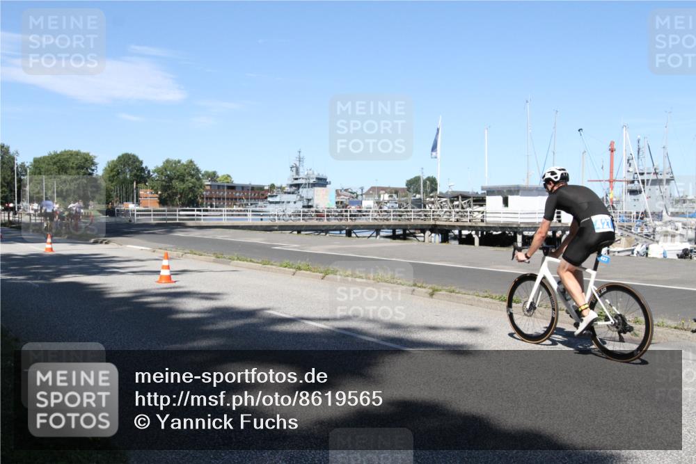 17.08.2025 - KN Förde Triathlon 2025 Yannick Fuchs http://msf.ph/oto/8619565 17.08.2025 13:25:38 Radfahren 427, 500, 532, 549 meine-sportfotos.de