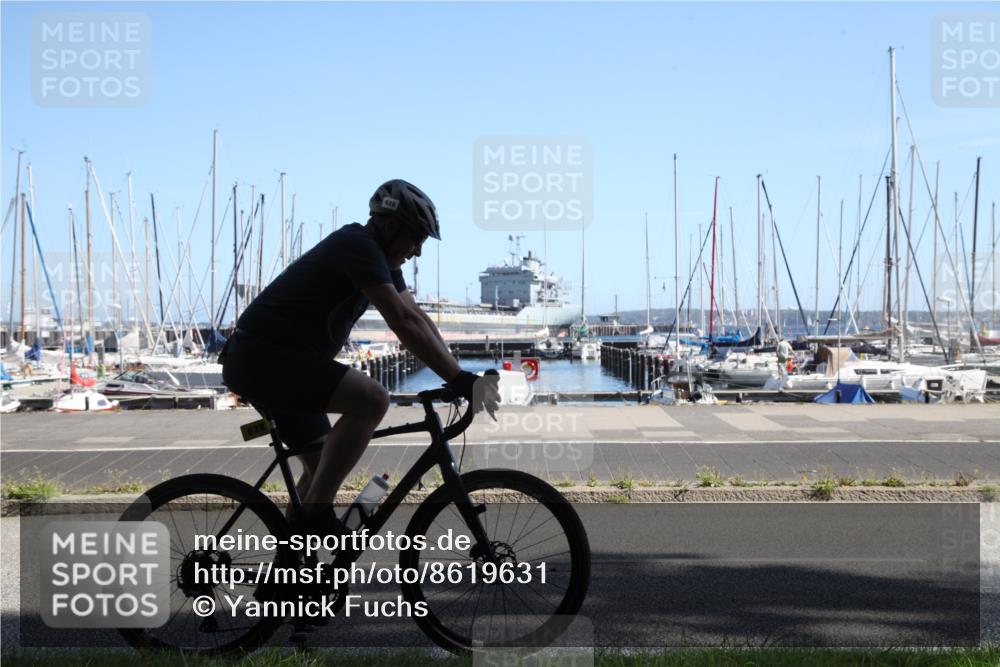 17.08.2025 - KN Förde Triathlon 2025 Yannick Fuchs http://msf.ph/oto/8619631 17.08.2025 11:17:55 Radfahren 310, 319, 385, 608, 628 meine-sportfotos.de