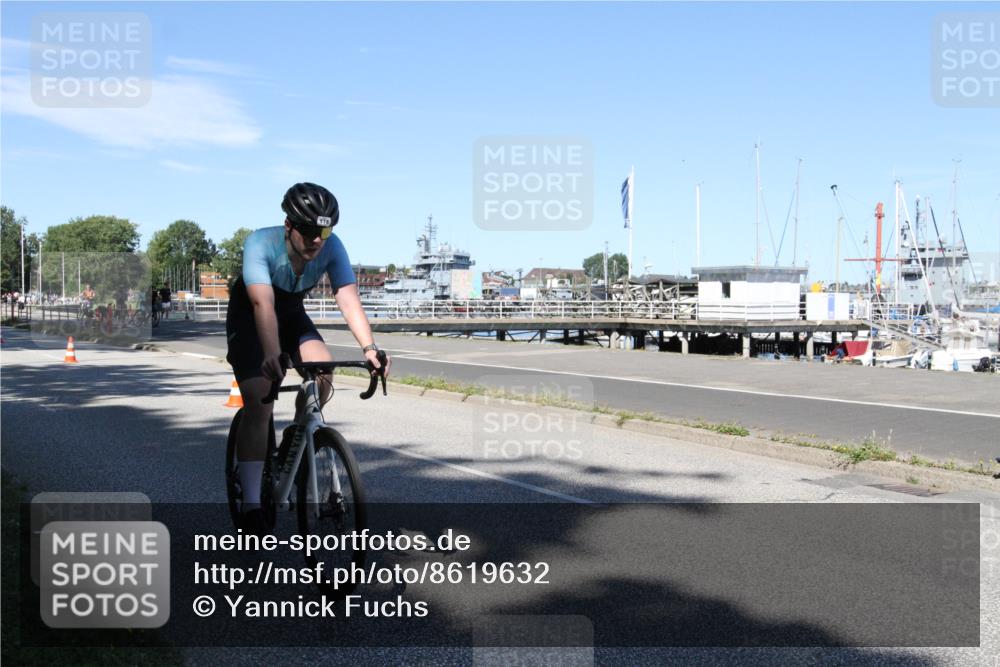 17.08.2025 - KN Förde Triathlon 2025 Yannick Fuchs http://msf.ph/oto/8619632 17.08.2025 13:27:11 Radfahren 427, 459, 487, 500, 518, 523, 532 meine-sportfotos.de