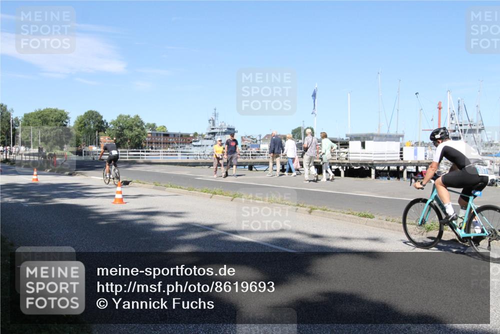17.08.2025 - KN Förde Triathlon 2025 Yannick Fuchs http://msf.ph/oto/8619693 17.08.2025 13:29:13 Radfahren 357, 526 meine-sportfotos.de