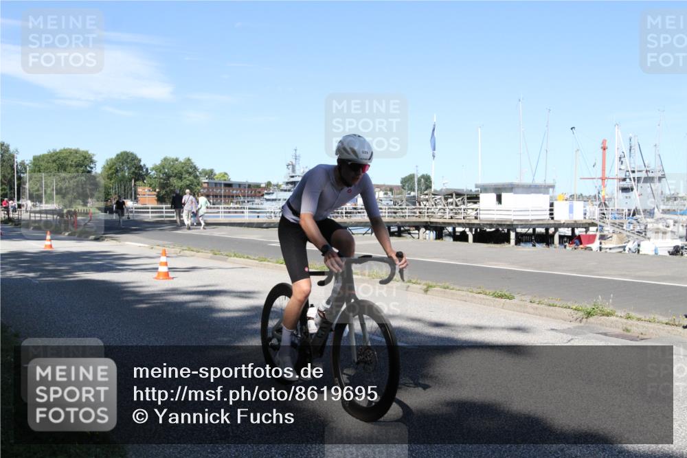 17.08.2025 - KN Förde Triathlon 2025 Yannick Fuchs http://msf.ph/oto/8619695 17.08.2025 13:29:28 Radfahren 480, 502, 529 meine-sportfotos.de