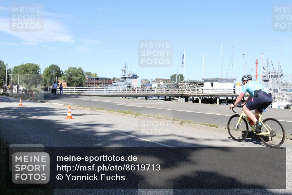 17.08.2025 - KN Förde Triathlon 2025 Yannick Fuchs http://msf.ph/oto/8619713 17.08.2025 13:30:17 Radfahren 519, 541 meine-sportfotos.de