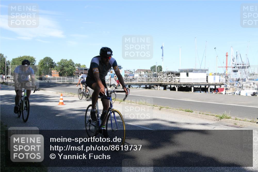 17.08.2025 - KN Förde Triathlon 2025 Yannick Fuchs http://msf.ph/oto/8619737 17.08.2025 13:31:03 Radfahren 357, 477, 495, 502, 546 meine-sportfotos.de