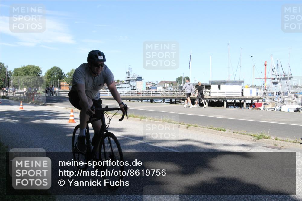 17.08.2025 - KN Förde Triathlon 2025 Yannick Fuchs http://msf.ph/oto/8619756 17.08.2025 13:31:53 Radfahren 426, 519 meine-sportfotos.de