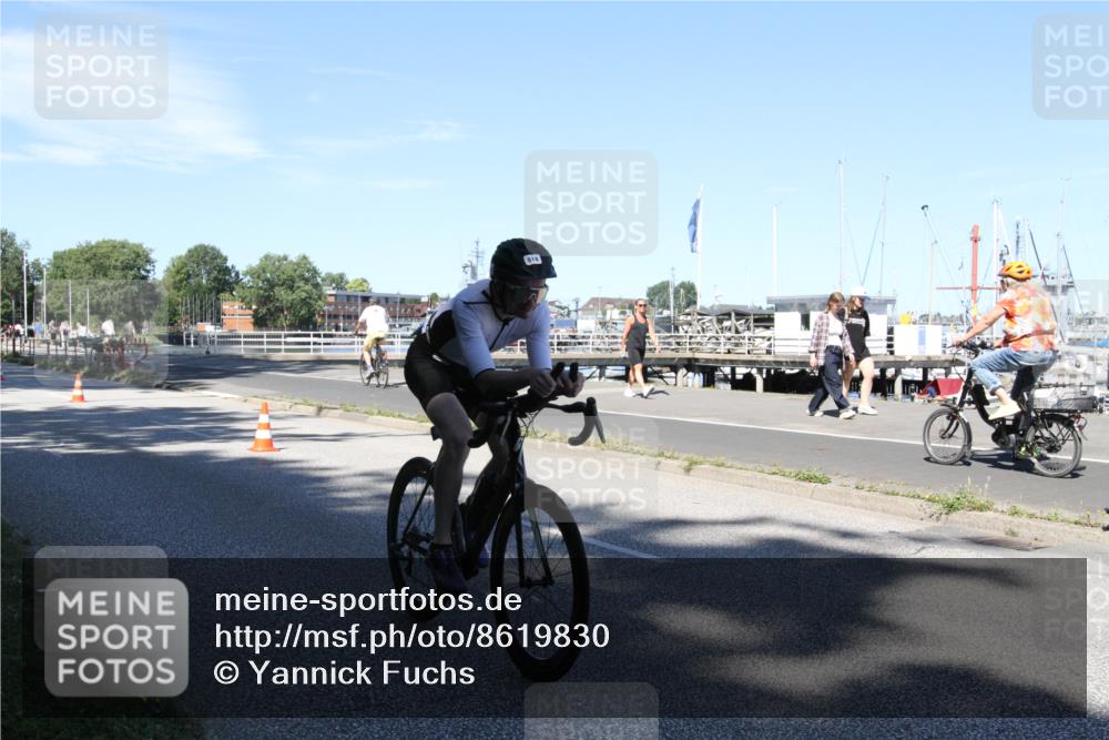 17.08.2025 - KN Förde Triathlon 2025 Yannick Fuchs http://msf.ph/oto/8619830 17.08.2025 13:35:53 Radfahren 510, 547 meine-sportfotos.de