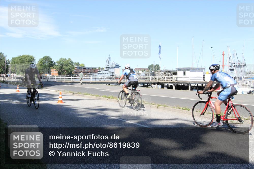 17.08.2025 - KN Förde Triathlon 2025 Yannick Fuchs http://msf.ph/oto/8619839 17.08.2025 13:36:10 Radfahren 481, 535, 538, 539, 549 meine-sportfotos.de