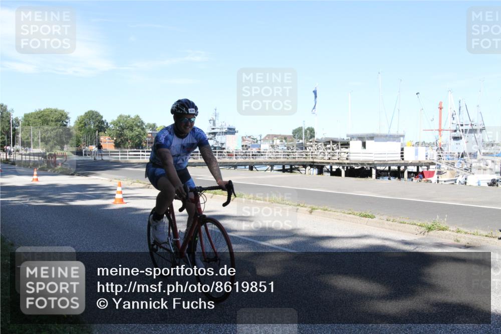 17.08.2025 - KN Förde Triathlon 2025 Yannick Fuchs http://msf.ph/oto/8619851 17.08.2025 13:38:12 Radfahren 538, 539 meine-sportfotos.de