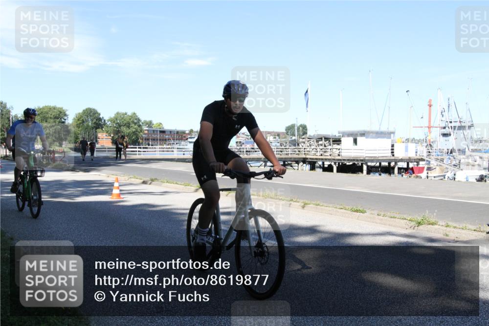 17.08.2025 - KN Förde Triathlon 2025 Yannick Fuchs http://msf.ph/oto/8619877 17.08.2025 13:41:34 Radfahren 492, 495, 526 meine-sportfotos.de