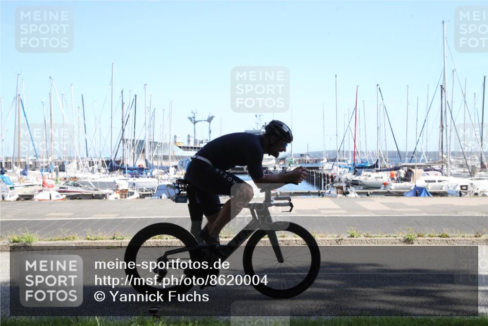 17.08.2025 - KN Förde Triathlon 2025 Yannick Fuchs http://msf.ph/oto/8620004 17.08.2025 11:25:29 Radfahren 261, 266, 285, 295, 330, 377, 629, 632 meine-sportfotos.de