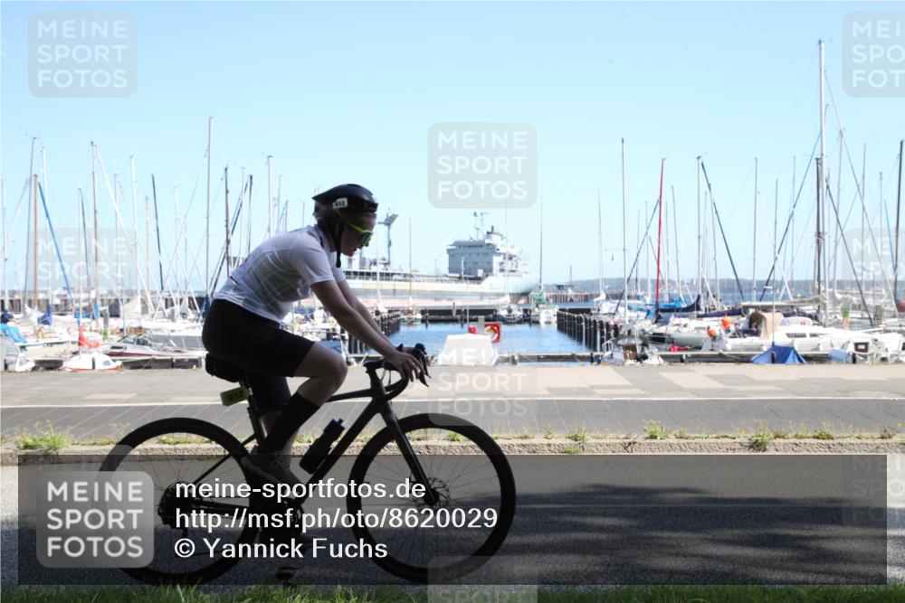 17.08.2025 - KN Förde Triathlon 2025 Yannick Fuchs http://msf.ph/oto/8620029 17.08.2025 11:25:59 Radfahren 310, 345, 351, 353, 354, 361, 368, 612, 614, 619, 622, 643 meine-sportfotos.de
