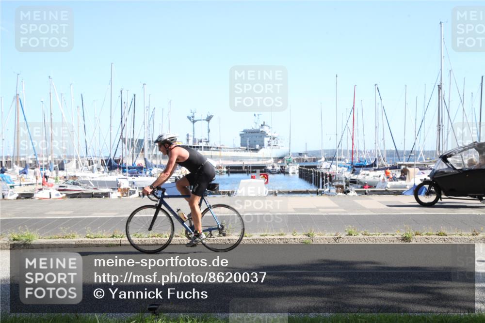 17.08.2025 - KN Förde Triathlon 2025 Yannick Fuchs http://msf.ph/oto/8620037 17.08.2025 11:26:16 Radfahren 282, 369, 380, 382, 608, 618, 624, 627 meine-sportfotos.de