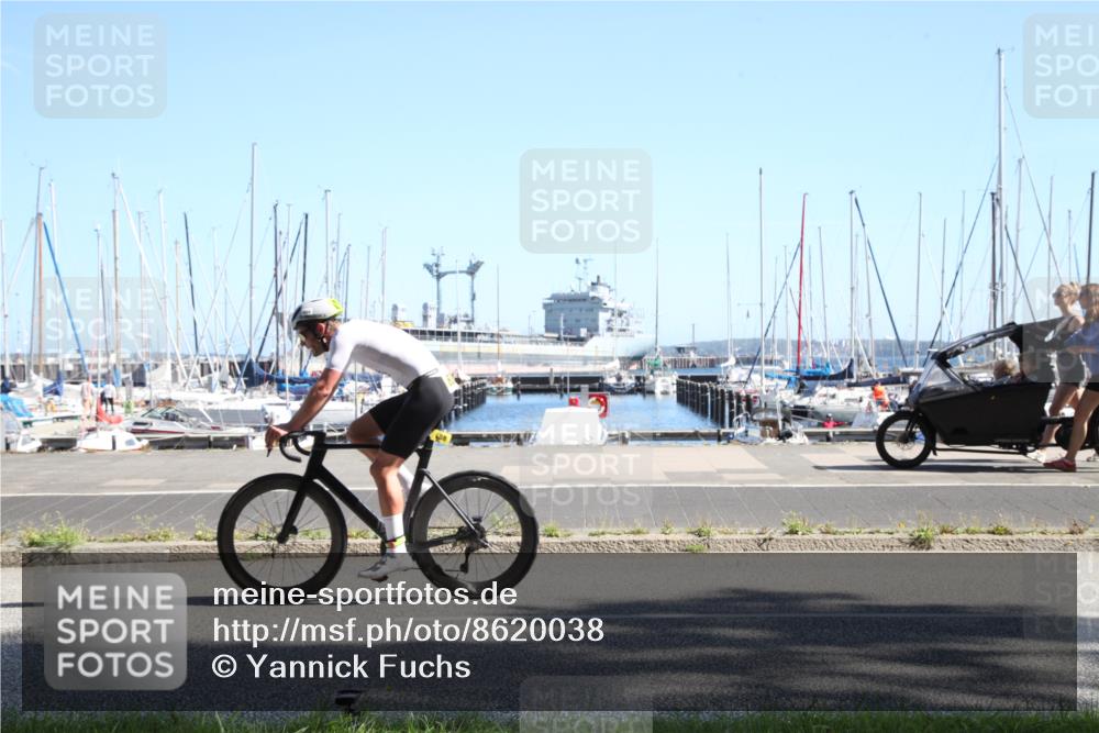 17.08.2025 - KN Förde Triathlon 2025 Yannick Fuchs http://msf.ph/oto/8620038 17.08.2025 11:26:17 Radfahren 282, 369, 380, 382, 608, 618, 624, 627 meine-sportfotos.de
