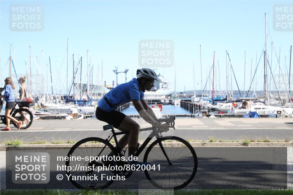 17.08.2025 - KN Förde Triathlon 2025 Yannick Fuchs http://msf.ph/oto/8620041 17.08.2025 11:26:24 Radfahren 303, 352, 369, 380, 626 meine-sportfotos.de