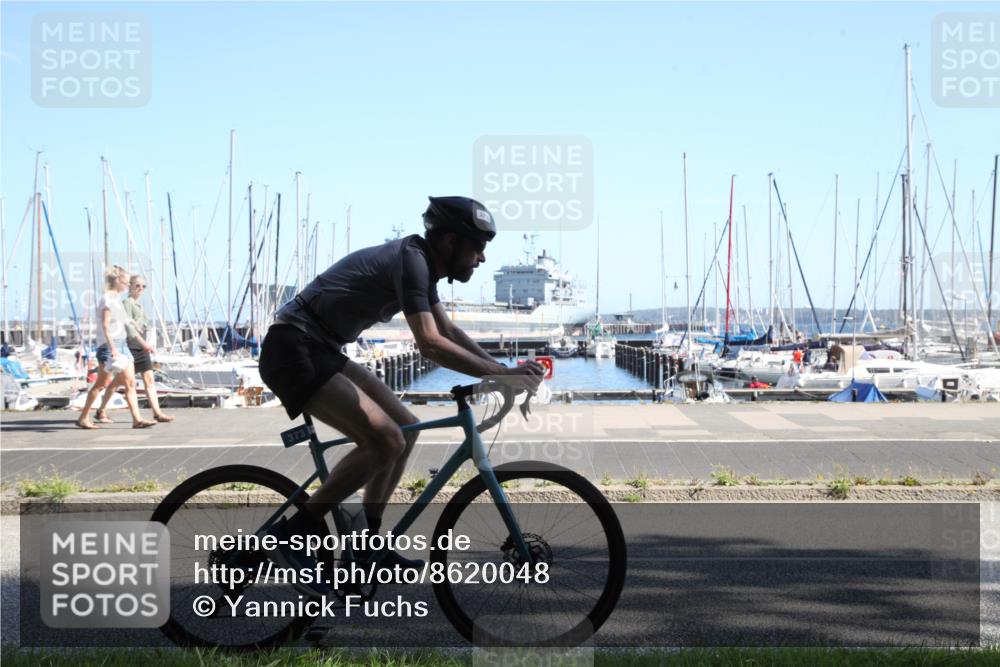 17.08.2025 - KN Förde Triathlon 2025 Yannick Fuchs http://msf.ph/oto/8620048 17.08.2025 11:26:40 Radfahren 297, 300, 328, 373, 621 meine-sportfotos.de