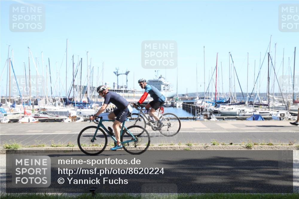 17.08.2025 - KN Förde Triathlon 2025 Yannick Fuchs http://msf.ph/oto/8620224 17.08.2025 11:33:49 Radfahren 281, 293, 306, 343, 356, 370, 389, 613, 638 meine-sportfotos.de