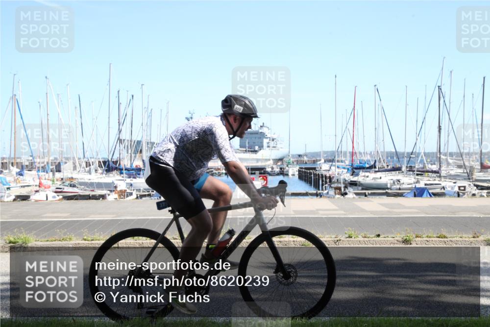 17.08.2025 - KN Förde Triathlon 2025 Yannick Fuchs http://msf.ph/oto/8620239 17.08.2025 11:34:31 Radfahren 300, 375 meine-sportfotos.de