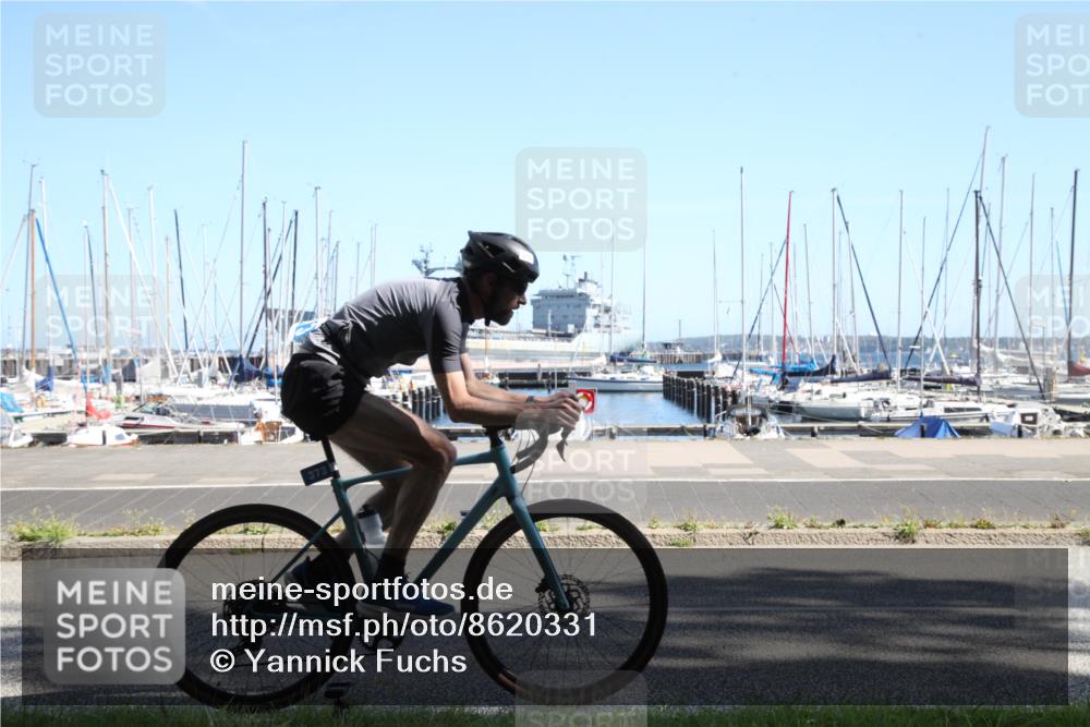 17.08.2025 - KN Förde Triathlon 2025 Yannick Fuchs http://msf.ph/oto/8620331 17.08.2025 11:37:21 Radfahren 310, 373, 609, 615, 629 meine-sportfotos.de