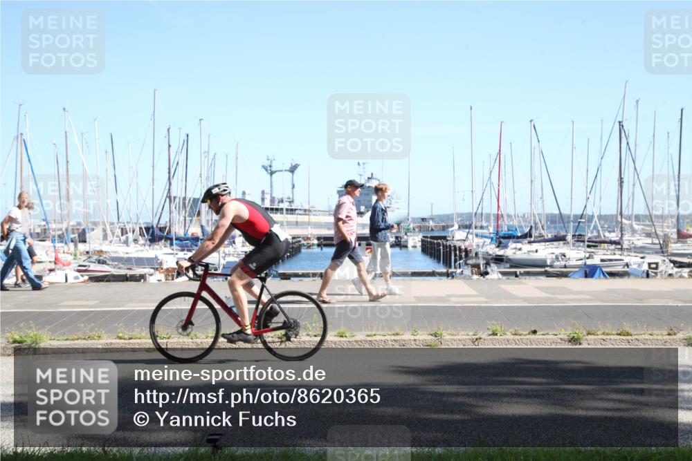 17.08.2025 - KN Förde Triathlon 2025 Yannick Fuchs http://msf.ph/oto/8620365 17.08.2025 11:38:42 Radfahren 294, 335, 340, 351, 361, 382, 624, 625 meine-sportfotos.de