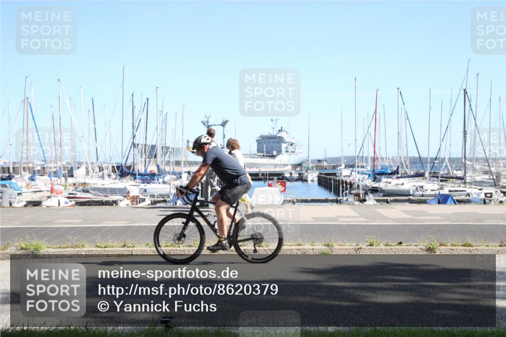 17.08.2025 - KN Förde Triathlon 2025 Yannick Fuchs http://msf.ph/oto/8620379 17.08.2025 11:39:31 Radfahren 320, 332, 377, 628 meine-sportfotos.de