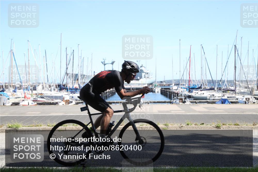 17.08.2025 - KN Förde Triathlon 2025 Yannick Fuchs http://msf.ph/oto/8620400 17.08.2025 11:40:51 Radfahren 358, 364 meine-sportfotos.de