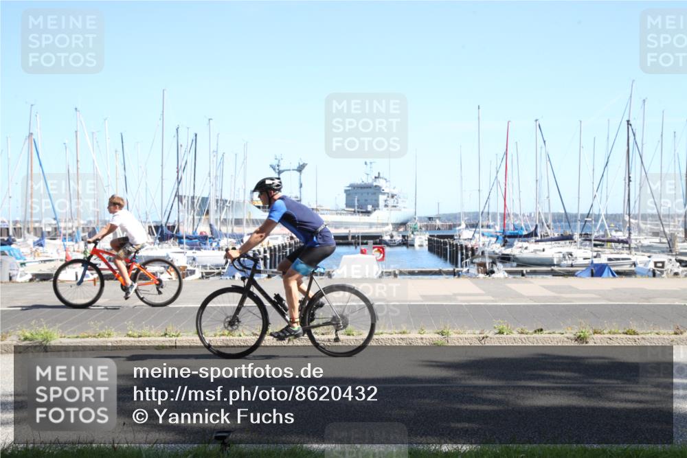17.08.2025 - KN Förde Triathlon 2025 Yannick Fuchs http://msf.ph/oto/8620432 17.08.2025 11:42:37 Radfahren 318, 325, 343, 385 meine-sportfotos.de