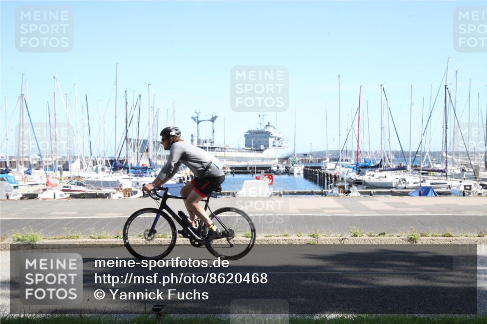 17.08.2025 - KN Förde Triathlon 2025 Yannick Fuchs http://msf.ph/oto/8620468 17.08.2025 11:44:26 Radfahren 325, 329, 350, 371, 385, 642 meine-sportfotos.de