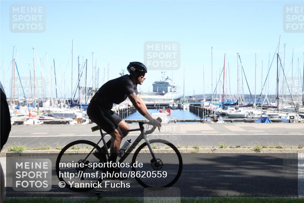 17.08.2025 - KN Förde Triathlon 2025 Yannick Fuchs http://msf.ph/oto/8620559 17.08.2025 11:49:00 Radfahren 367, 380, 610, 622 meine-sportfotos.de