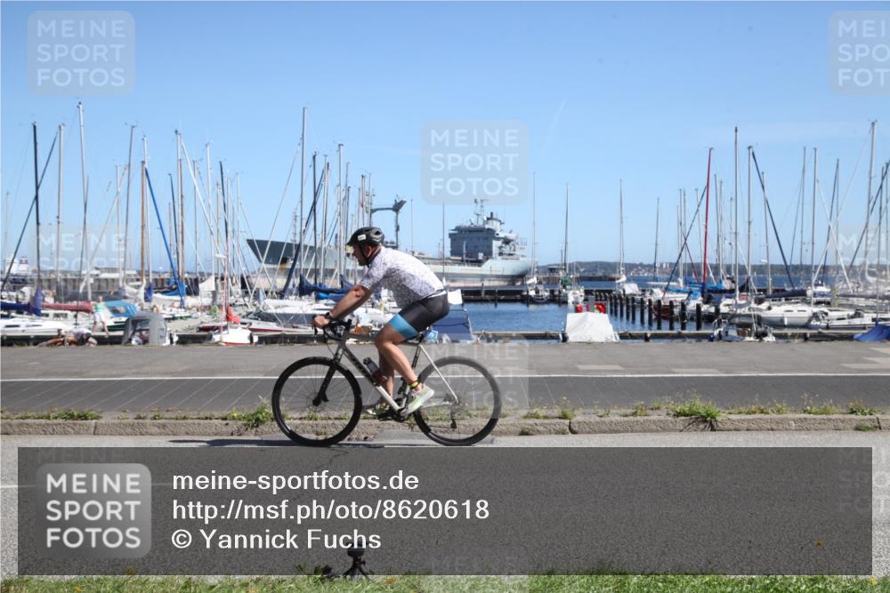 17.08.2025 - KN Förde Triathlon 2025 Yannick Fuchs http://msf.ph/oto/8620618 17.08.2025 11:57:25 Radfahren 375, 385 meine-sportfotos.de