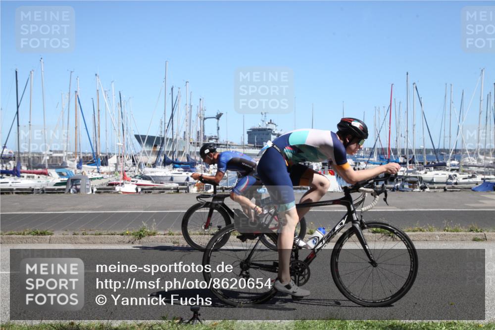 17.08.2025 - KN Förde Triathlon 2025 Yannick Fuchs http://msf.ph/oto/8620654 17.08.2025 12:45:03 Radfahren 402, 418 meine-sportfotos.de