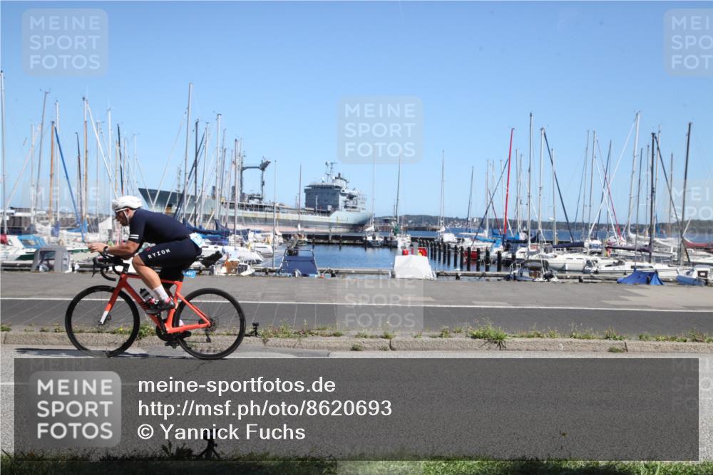 17.08.2025 - KN Förde Triathlon 2025 Yannick Fuchs http://msf.ph/oto/8620693 17.08.2025 12:49:29 Radfahren 413, 417, 423, 441 meine-sportfotos.de