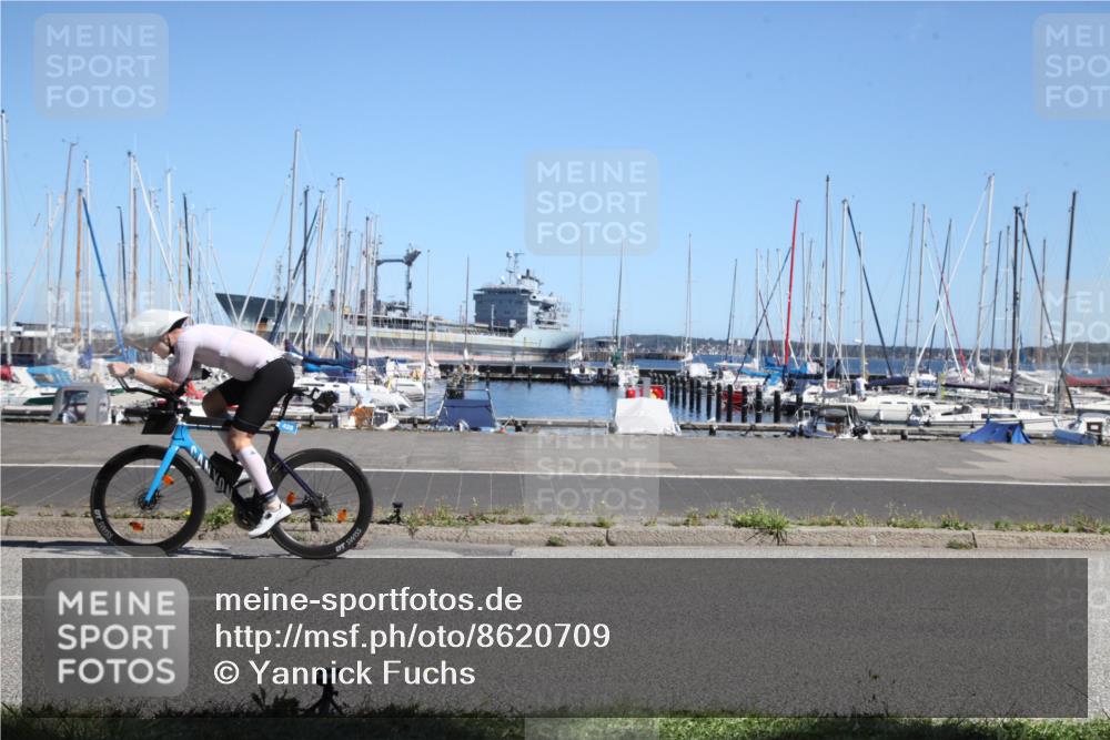 17.08.2025 - KN Förde Triathlon 2025 Yannick Fuchs http://msf.ph/oto/8620709 17.08.2025 12:50:48 Radfahren 428, 439 meine-sportfotos.de
