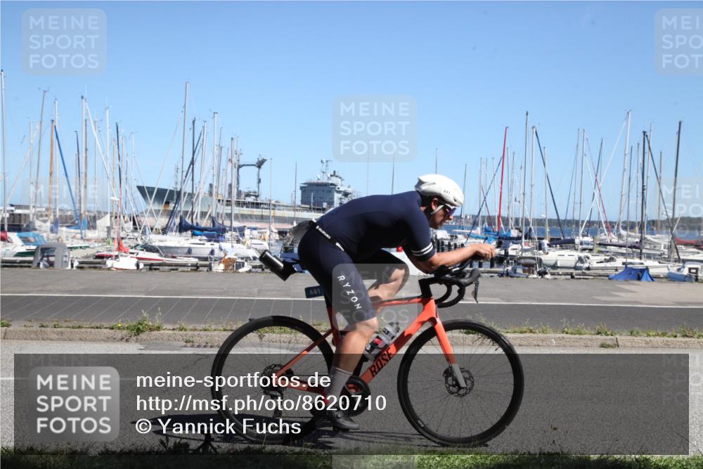 17.08.2025 - KN Förde Triathlon 2025 Yannick Fuchs http://msf.ph/oto/8620710 17.08.2025 12:51:03 Radfahren 441, 456 meine-sportfotos.de