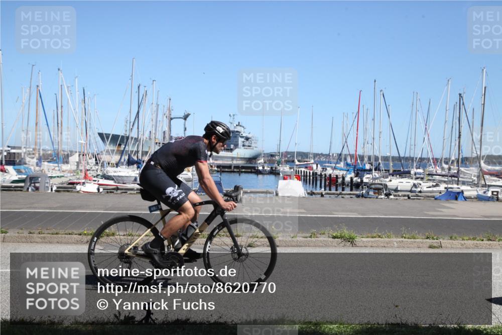 17.08.2025 - KN Förde Triathlon 2025 Yannick Fuchs http://msf.ph/oto/8620770 17.08.2025 12:54:02 Radfahren 448, 467 meine-sportfotos.de