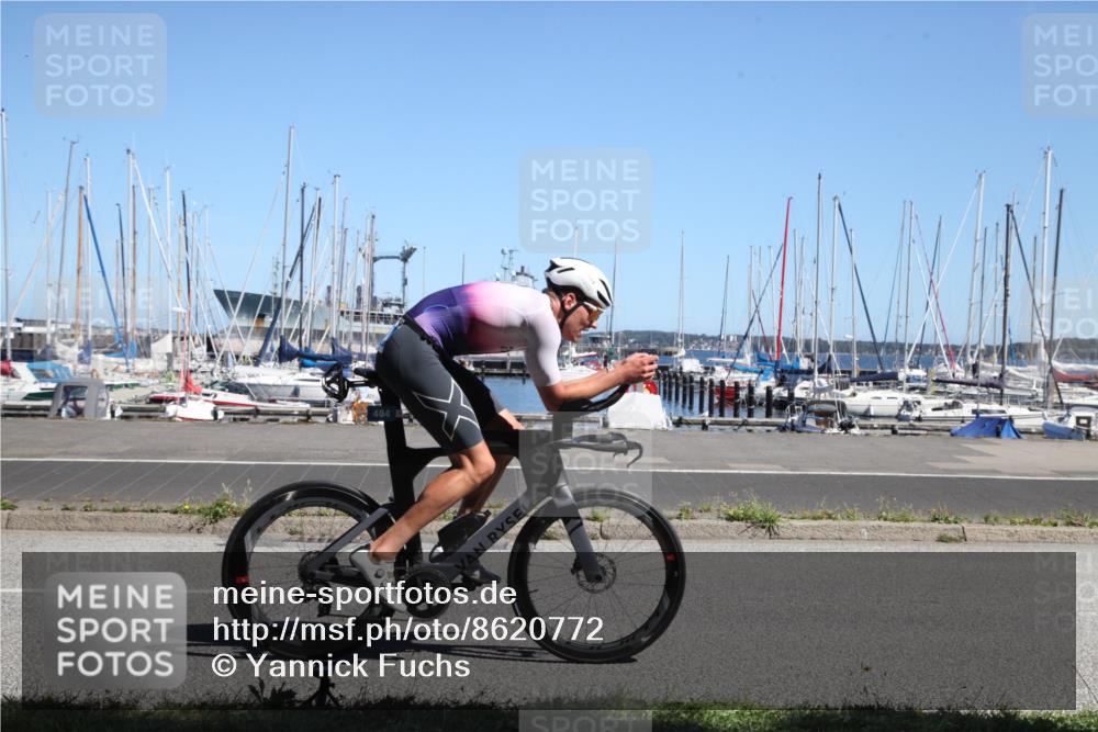17.08.2025 - KN Förde Triathlon 2025 Yannick Fuchs http://msf.ph/oto/8620772 17.08.2025 12:54:09 Radfahren 404, 448, 467, 469 meine-sportfotos.de