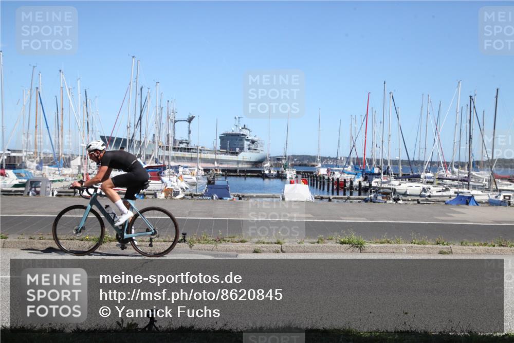 17.08.2025 - KN Förde Triathlon 2025 Yannick Fuchs http://msf.ph/oto/8620845 17.08.2025 12:57:26 Radfahren 410, 413, 417, 455 meine-sportfotos.de