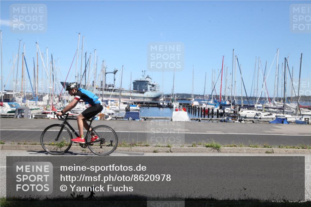 17.08.2025 - KN Förde Triathlon 2025 Yannick Fuchs http://msf.ph/oto/8620978 17.08.2025 13:02:41 Radfahren 411, 430, 472 meine-sportfotos.de