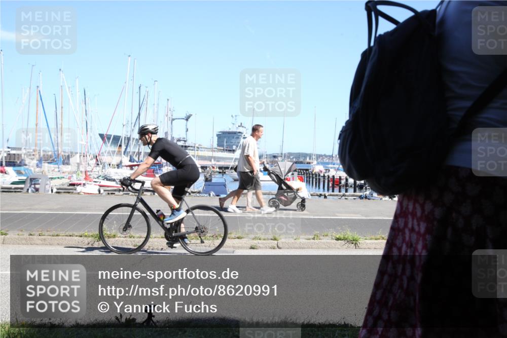 17.08.2025 - KN Förde Triathlon 2025 Yannick Fuchs http://msf.ph/oto/8620991 17.08.2025 13:03:13 Radfahren 398, 435, 437, 464, 473, 494, 509, 514, 515, 517, 520, 524, 549 meine-sportfotos.de